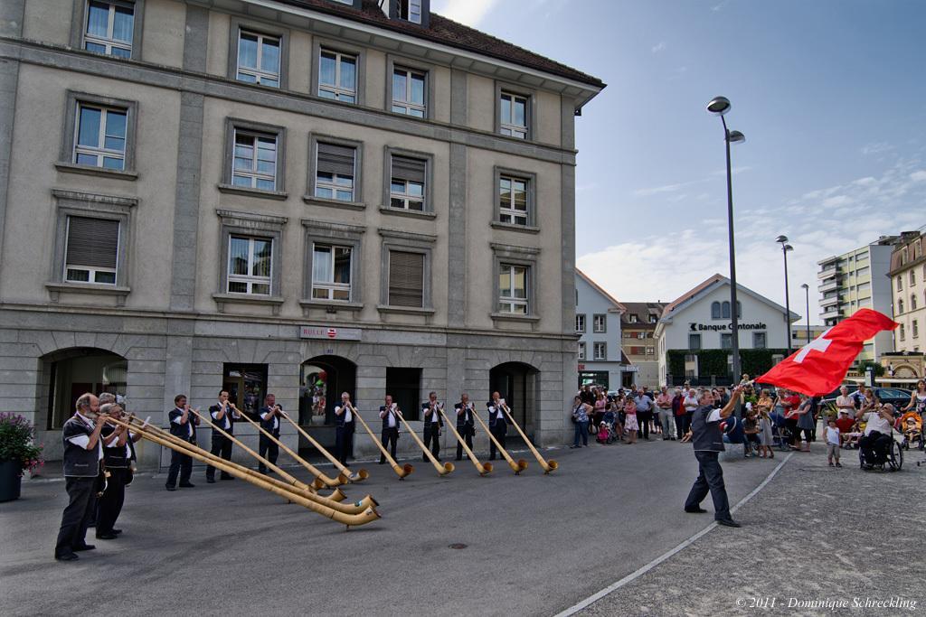 Hotel Des Alpes Bulle Center Екстериор снимка